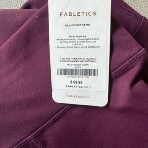 Fabletics Mila Pocket Capri- Wine